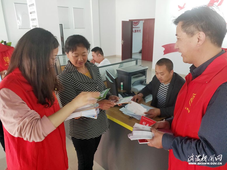 縣司法局法律援助中心組織開展“法援惠民生，同心戰(zhàn)疫情”活動(dòng)