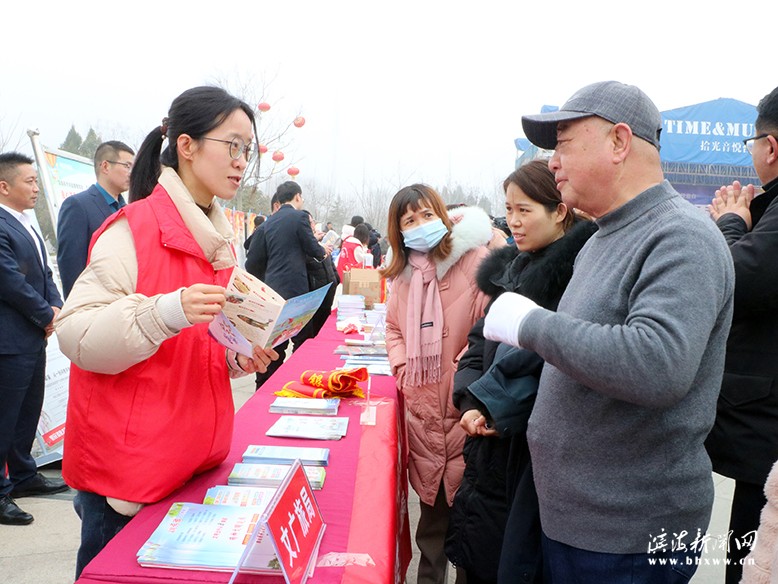 縣文廣旅局開展“文明旅游誠信消費(fèi)”宣傳實(shí)踐活動